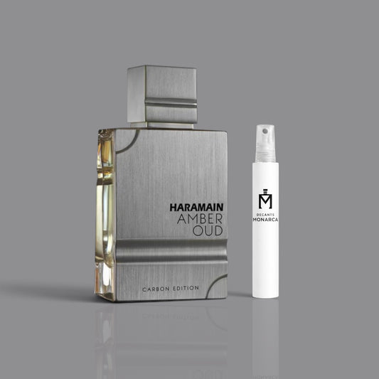 Al Haramain Amber Oud Carbon Edition EDP en vial atomizador